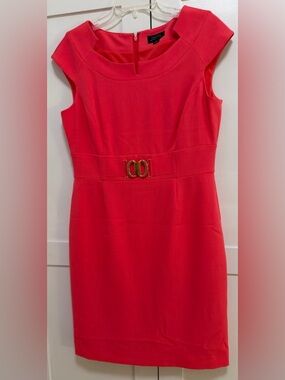 Tahari Sleeveless Coral Sheath Dress with Gold Buckle Waist. Size-10.